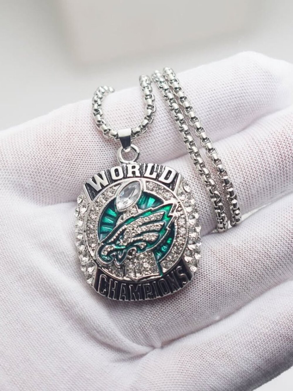 Philadelphia Eagles Necklace - Super Bowl Champs